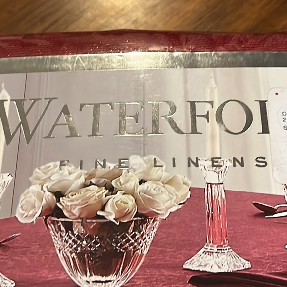 Waterford Fine Linens Acadia 70”x144” Tablecloth new Crimson red holidays - Picture 2 of 9